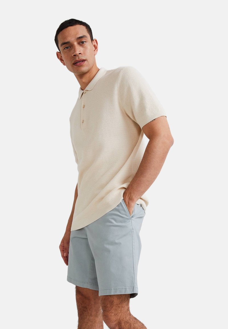 Monoprix BERMUDA STRAIGHT - Short - santoline