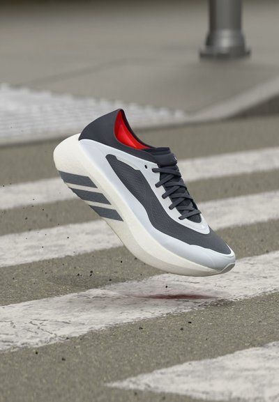 adidas Performance HYPERBOOST RUN