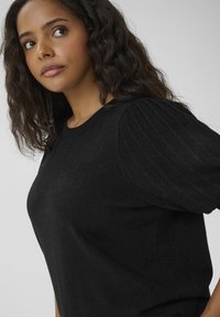 Kaffe Curve REGITTA PLEAT - T-shirt print - black deep