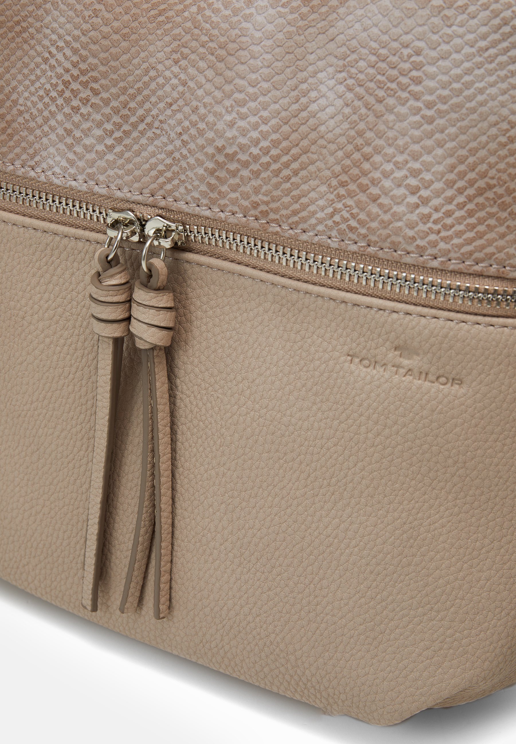 TOM TAILOR HELINA Skulderveske rose Zalando.no TOM TAILOR JUNA CROSS BAG Skulderveske rose Zalando.no