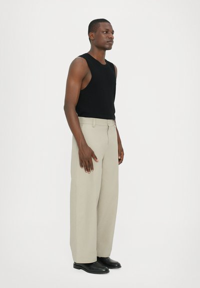 Han Kjøbenhavn WIDE LEG - Trousers - light grey