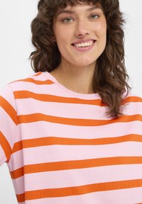 Marie Lund Jerseykleid - altrosa orange