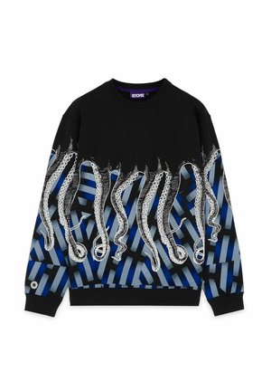 Schwarzer und blauer Sweatshirt mit weißen Oktopus-Tentakel-Motiven, die sich von der Brust bis zu den Ärmeln über ein geometrisches Streifenmuster erstrecken.