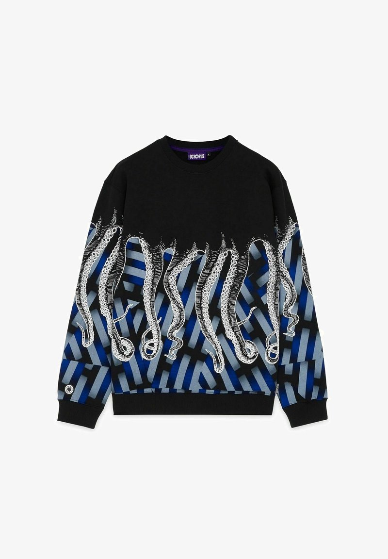 Sweat-shirt noir et bleu avec des motifs blancs de tentacules de pieuvre s'étendant de la poitrine aux manches sur un motif de rayures géométriques.