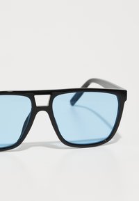CHPO SILJAN UNISEX - Päikeseprillid - black