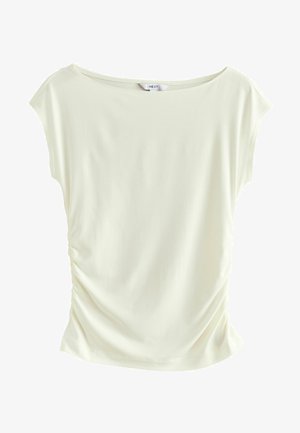 Bijela majica kratkih rukava s ležernim krojem, okruglim izrezom i detaljima na bočnim stranama. Glatka tkanina s mekanom teksturom i suptilnim sjajem.