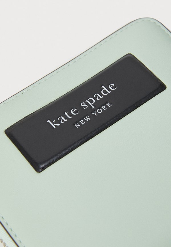 LABEL SMALL COMPACT WRISTLET - Wallet - pistachio ice4