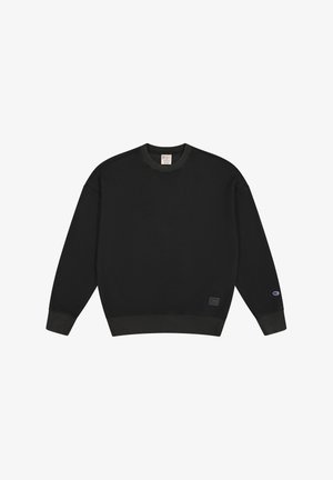 Sudadera negra con cuello redondo, puños y dobladillo acanalados. Presenta un parche con el logo en la parte inferior frontal y un pequeño logo en la manga.