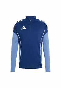 Diepblauwe lange mouwen sporttop met een kwart-ritssluiting, lichtblauwe mouwen, witte accenten en "AEROREADY" branding aan de onderrand.