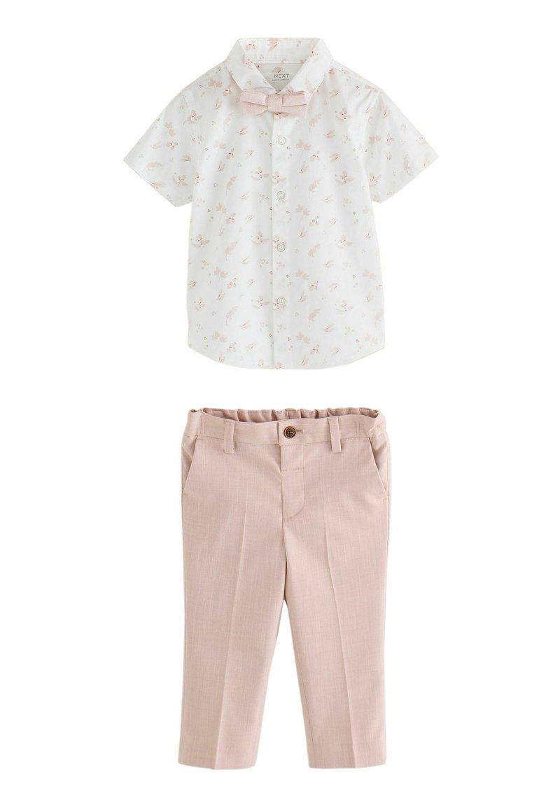 FEESHOW Feestelijke gentleman set vlinderdas hemd pak vest broek 3 FEESHOW Feestelijke gentleman set vlinderdas hemd pak vest broek 3