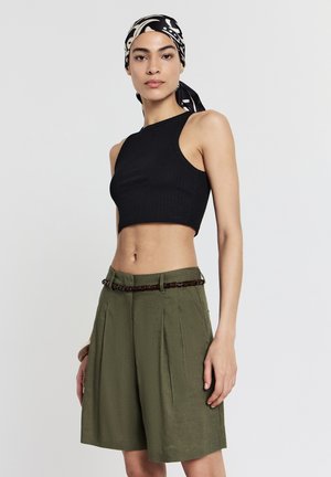 Calliope Shorts - verde militare scuro