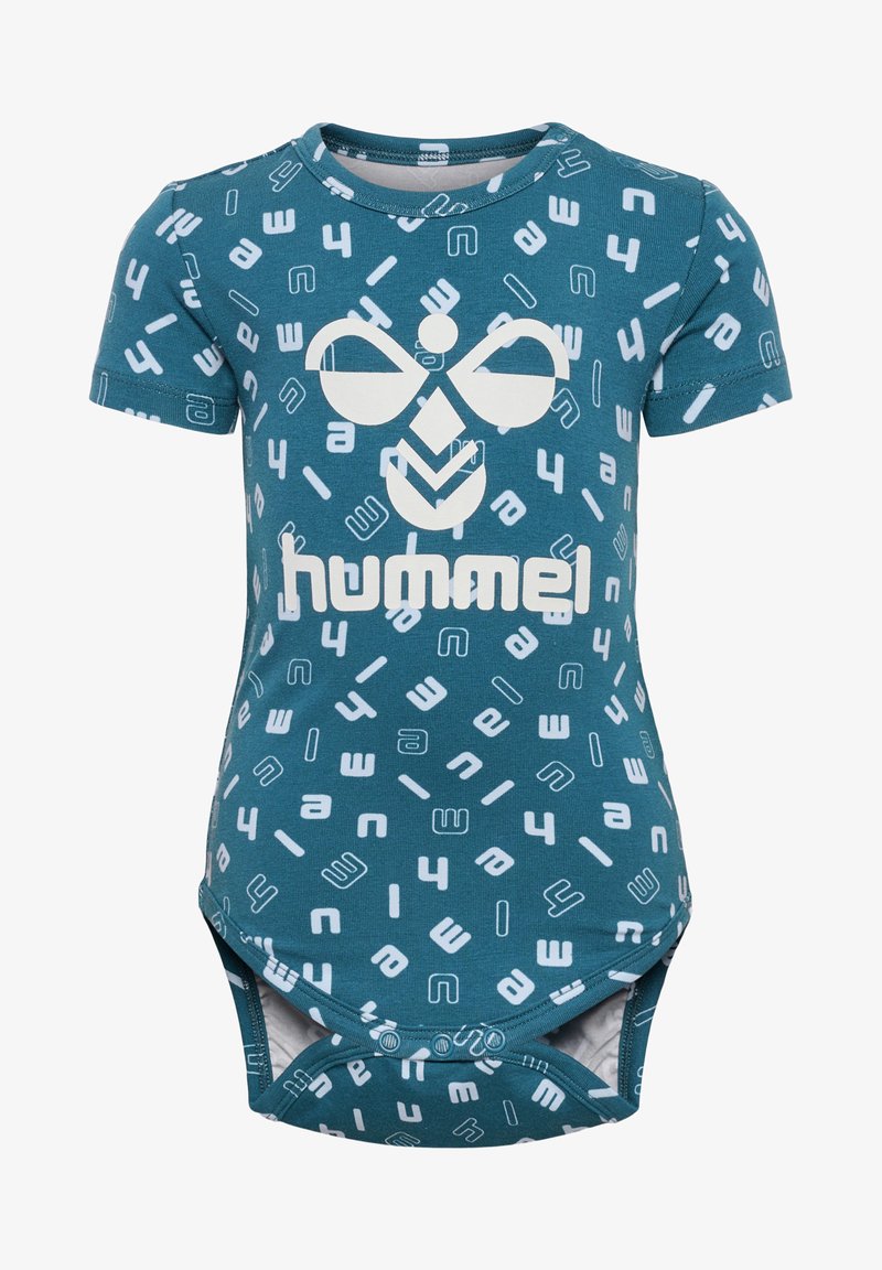 Teal kortärmad bodysuit i bomull, med vita bokstäver och former i ett upprepat mönster. Tryckknapp stängning i botten.