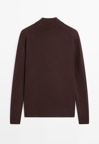 Unselected, bordeaux