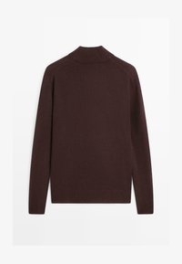 Unselected, bordeaux