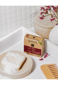 Sante SHINE SOLID CARE-SHAMPOO ORGANIC BIRCH LEAF & PLANT-BASED PROTEINS - Shampoo