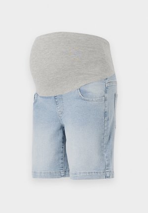 Pantalones cortos de maternidad con un diseño de denim azul claro, que presentan una suave cinturilla de jersey gris, dos bolsillos frontales y un corte relajado.