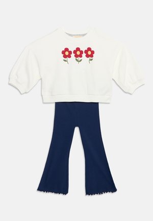 Friboo by Zalando, TODDLER GIRLS LONG SLEEVE AND FLARE LEGGING SET - Блуза с дълги ръкави - off-white/dark blue