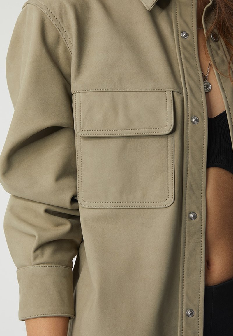 Damen Leichte Jacken | YOUNG POETS SOCIETY Lederjacke soft grass/hellgrün - YO90436 Damen Leichte Jacken | YOUNG POETS SOCIETY Lederjacke soft grass/hellgrün - YO90436