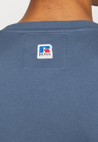 BOSS Triko s potiskem - blue