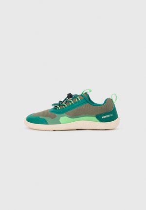 BAREFOOT TALLUSTELU UNISEX - Treeningjalatsid - greyish green