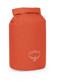 Borsa impermeabile arancione a rotolo realizzata in materiale resistente, con logo Osprey bianco e forma cilindrica strutturata.