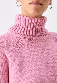 Vero Moda Petite VMMIRANDA - Pulover - fuchsia pink