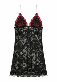 Slip in pizzo nero con coppe in pizzo rosso, spalline regolabili e orlo a scallop. Presenta motivi floreali nel design del pizzo.