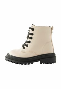 Unselected, neutral white