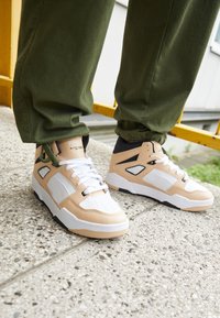 Puma Vysoké tenisky - white
