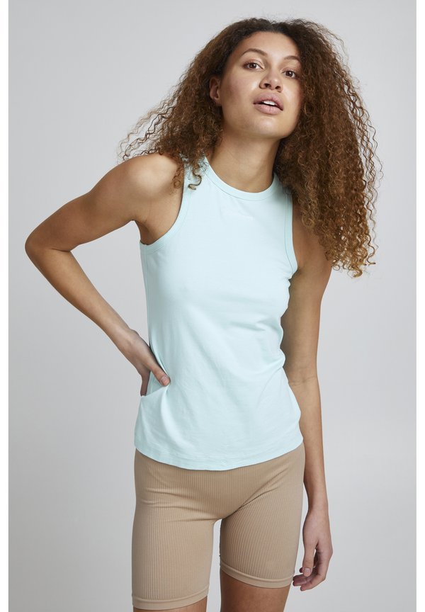 JCSIMONA - Top - plume