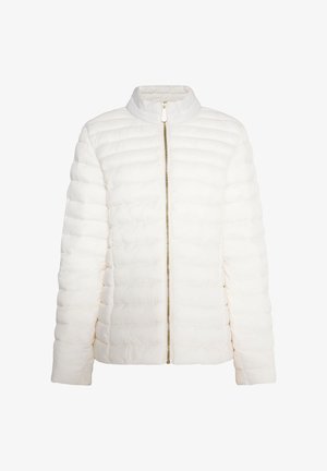 Lehká bílá zimní bunda s vysokým límcem, zlatým zipem a prošívaným vzorem. Má dlouhé rukávy a rovný střih.