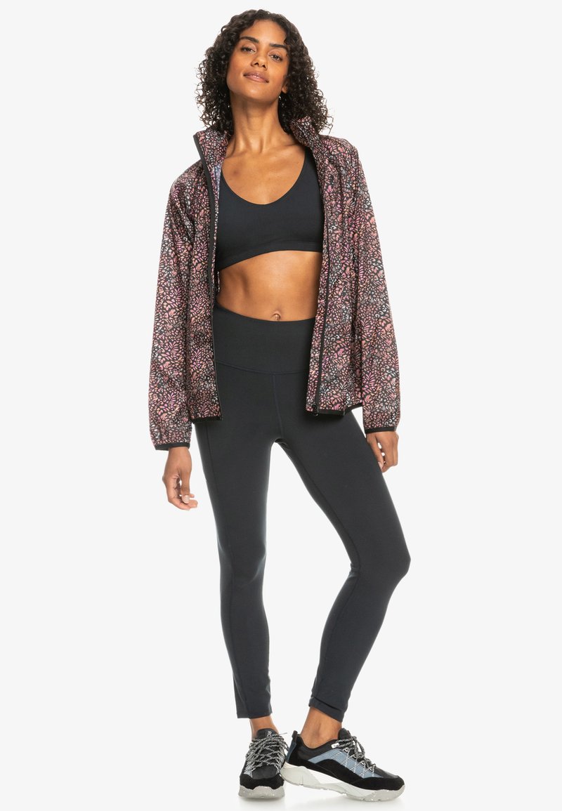 ROXY Chile ROXY ACTIVE • Conoce Nuestra Colección Para, 57 OFF