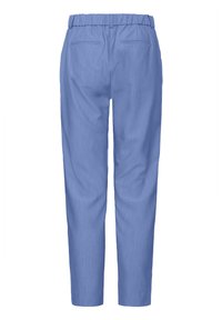 Pantaloni azzurri chiari realizzati in un tessuto morbido, dotati di una vita elastica, gamba affusolata e due tasche posteriori con semplici dettagli di cucitura.