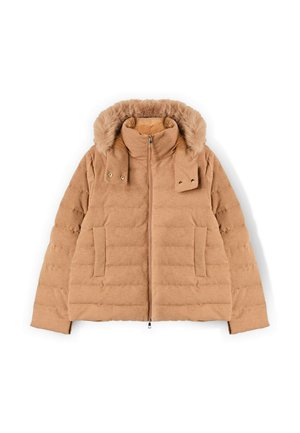 Giubbotto imbottito color sabbia con cappuccio in pelliccia sintetica, chiusura a zip, due tasche frontali e design trapuntato per un migliore isolamento. Tessuto morbido e caldo.