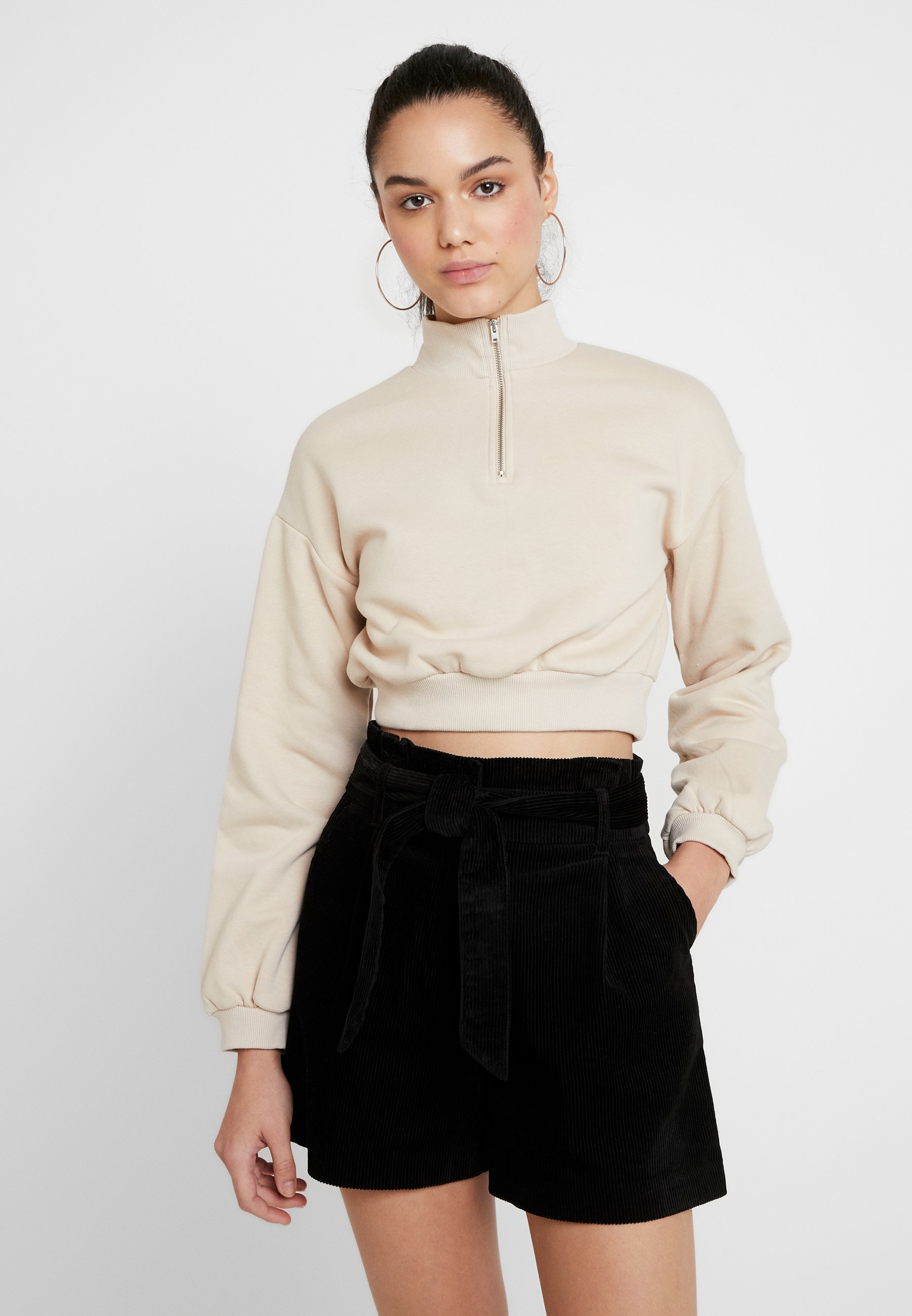 Nly by Nelly CROPPED ZIP Sweatshirt beige Zalando.se Nly by Nelly CROPPED Skjorta beige Zalando.se