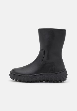 Kotníkové boty - black