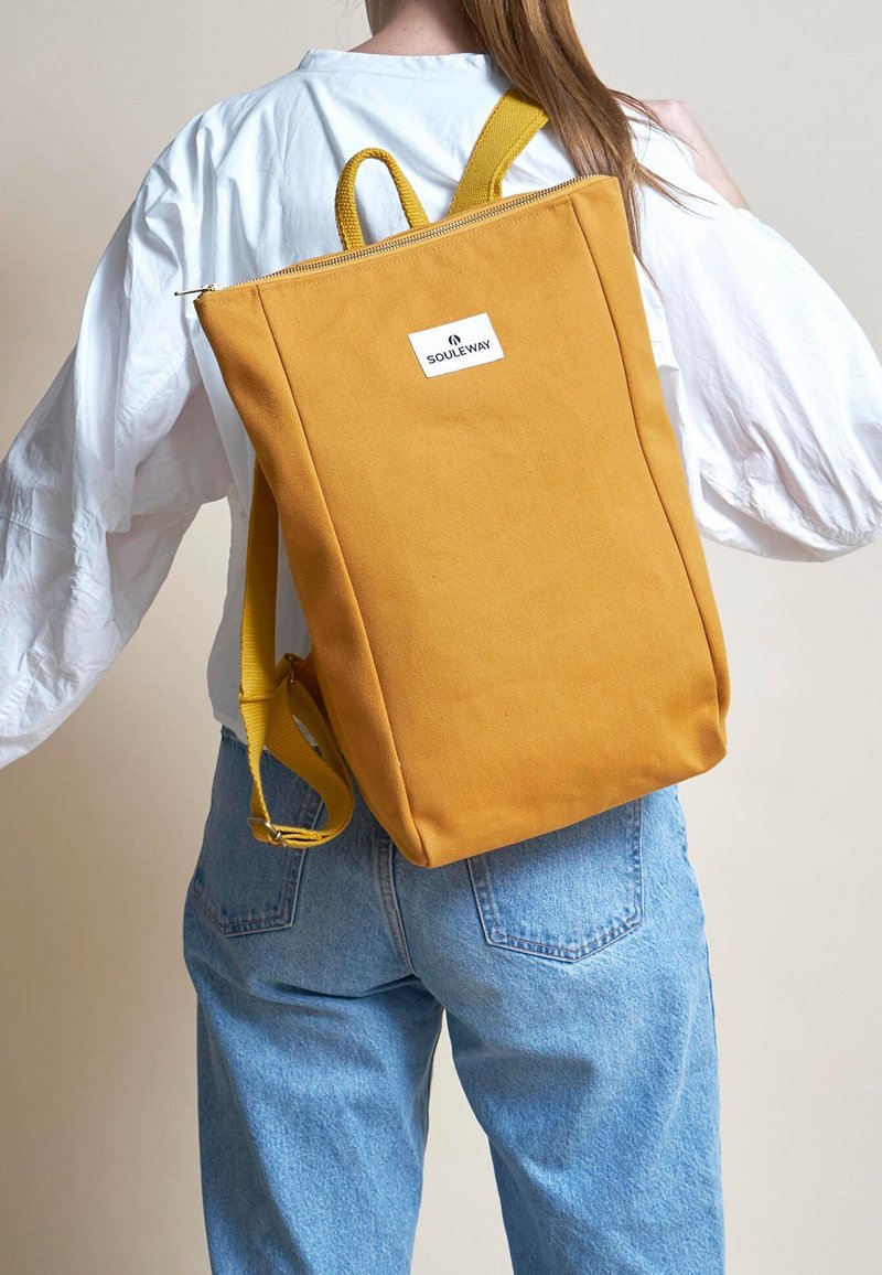 Damen Handtaschen | SOULEWAY SIMPLE BACKPACK L Tagesrucksack senfgelb/senf - UT47683 Damen Handtaschen | SOULEWAY SIMPLE BACKPACK L Tagesrucksack senfgelb/senf - UT47683