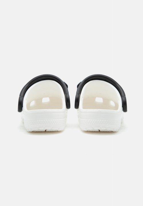 Crocs CLASSIC IAM PANDA - Slippers - white — foto 5