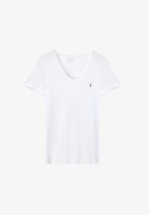 Biała krótka koszulka z rękawem z głębokim dekoltem w kształcie litery V i małym czarnym logo po lewej stronie klatki piersiowej. Miękka tkanina o gładkiej fakturze.
