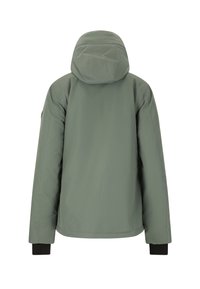 Olivgrön jacka med avtagbar huva, med en slät textur, långa ärmar och svarta muddar. Ingen synlig hårdvara eller mönster.