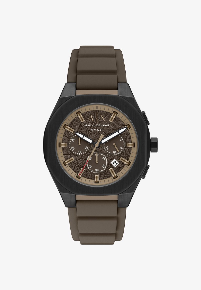 Montre avec bracelet en silicone marron, boîtier octogonal noir, cadran marron texturé, accents dorés, sous-cadrans de chronographe et affichage de la date à 6 heures.