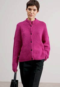 Gestuz ALPHA - Cardigan - intense pink