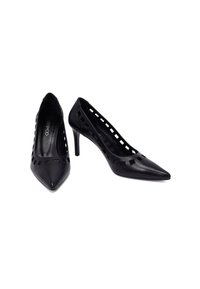 Escarpins noirs en cuir à talons hauts avec un motif géométrique découpé sur les côtés, bout pointu et talon aiguille.