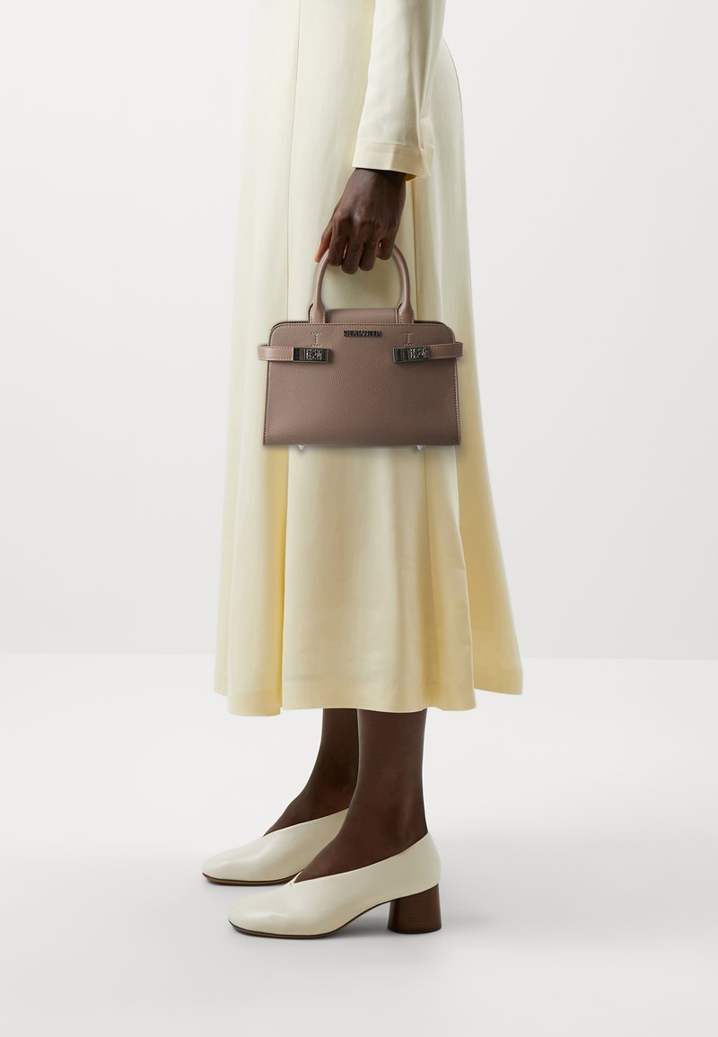 Steve Madden BLINDEN - Håndtasker - taupe