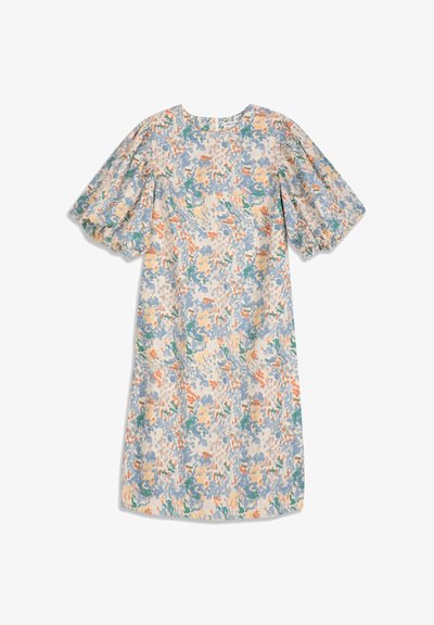 Robe ample longueur genoux avec manches courtes bouffantes dans un motif floral abstrait pastel bleu, orange, vert et beige.