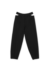 Pantalons taille haute noirs avec un détail découpé à la taille, jambes fuselées et plis. Fabriqués dans un tissu lisse et léger.