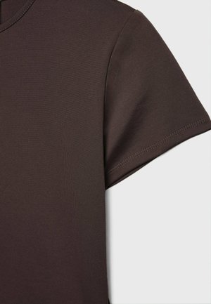 Stradivarius Základné tričko - dark brown