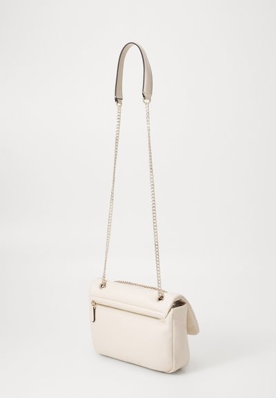 Sac à épaule GUESS Cerelia Flap Shoulder Bag Blanc - Neuf Avec étiquettes, Bandoulière Ajustable