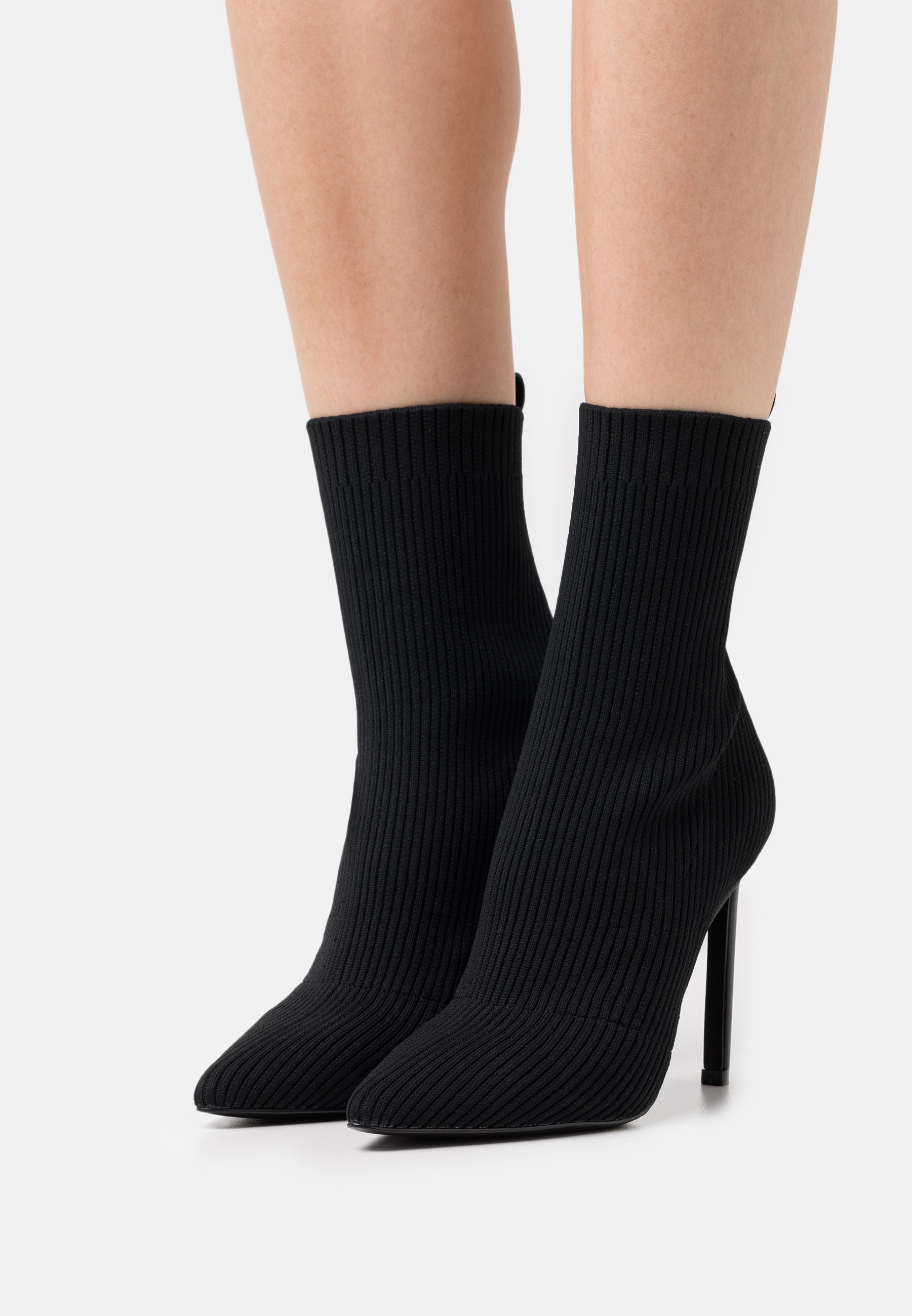 steve madden stivaletto