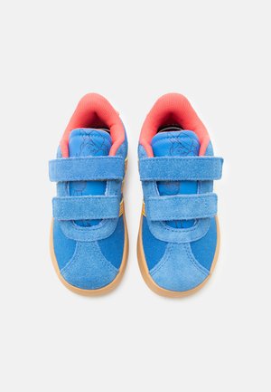 adidas VL Court 3.0 Disney Pixar Toy Story Woody (TD) — foto 4
